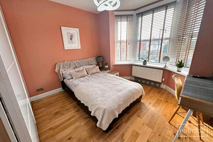 2 Bedroom Semi-Detached House For Sale In Princes Road, Southampton, SO15