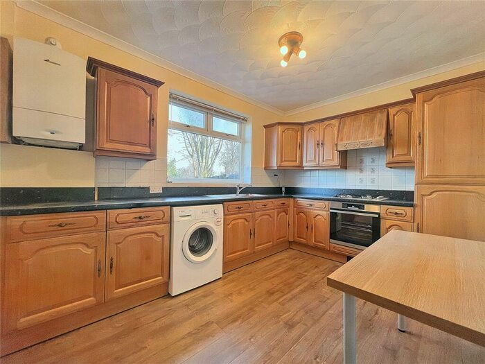 3 Bedroom Semi-Detached House To Rent In Sycamore Grove, Felling, Gateshead, NE10