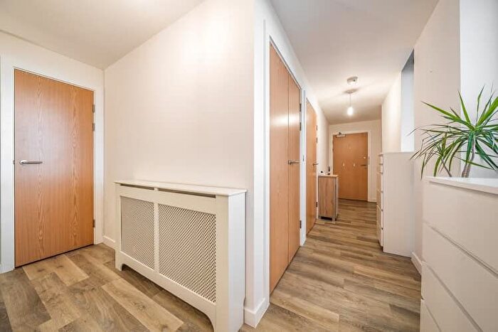 2 Bedroom Flat For Sale In Queens House, Twickenham, London, TW1