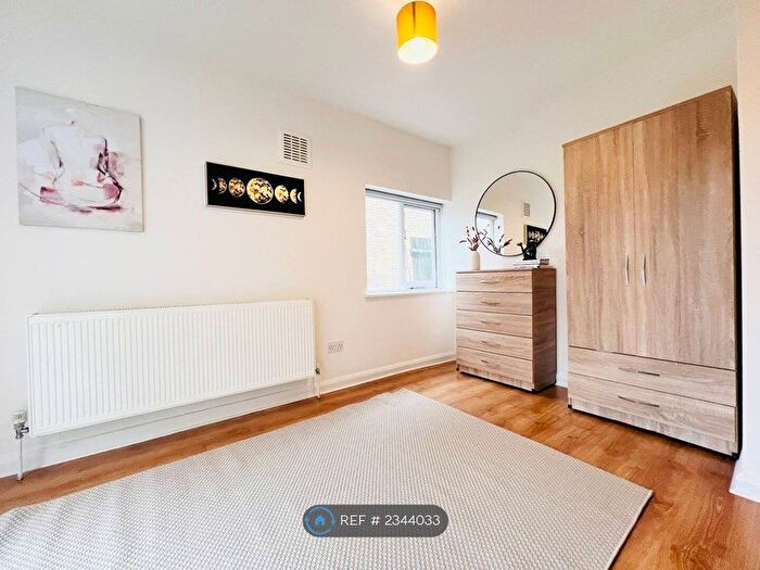 1 Bedroom Flat To Rent In Shaftesbury Road, London, N19