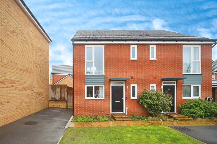3 Bedroom Semi Detached House For Sale In Apple Tree Close, Norton Fitzwarren, Taunton, TA2