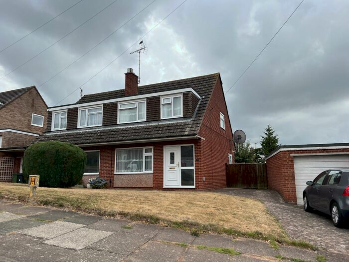 3 Bedroom Semi-Detached House To Rent In Southbrook Road, Exeter, EX2