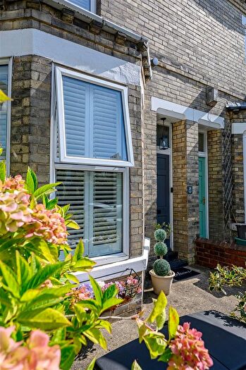 2 Bedroom Terraced House For Sale In Huntington Road, York, YO31