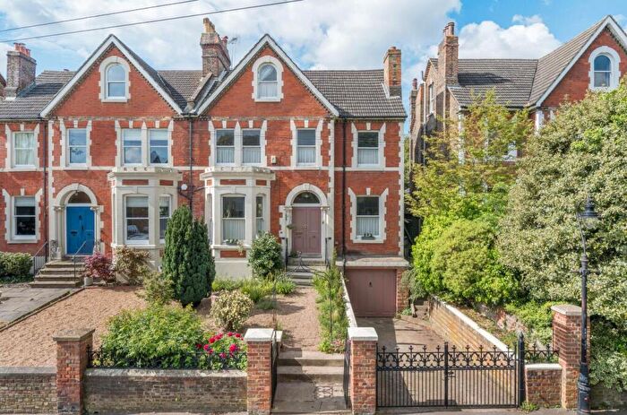 7 Bedroom Semi-Detached House For Sale In Refined Victorian Residence - Central Rochester, ME1