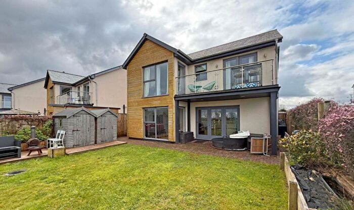 4 Bedroom Detached House For Sale In Ger Y Llan, Llandwrog, Gwynedd, LL54