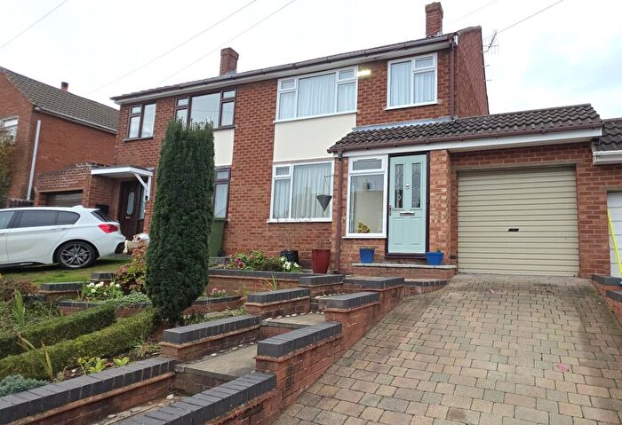 3 Bedroom Semi Detached House For Sale In Belmont Road, Tamworth, B77