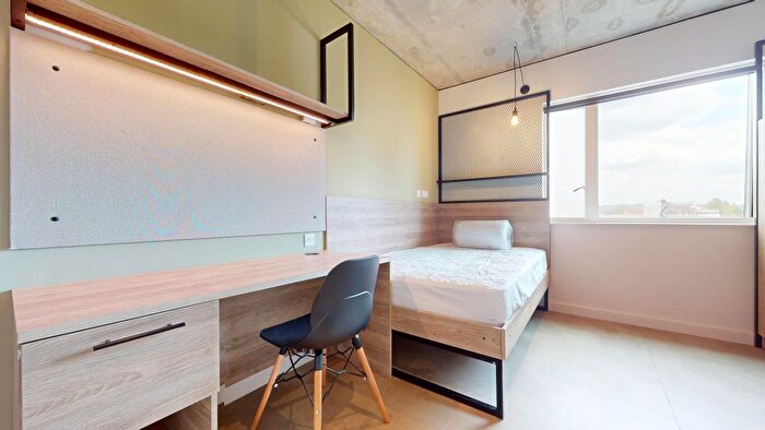 Studio To Rent In Ruby Street, London, SE15