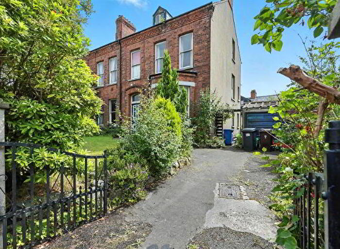 6 Bedroom Semi-Detached House For Sale In Marlborough Park North, Belfast, BT9