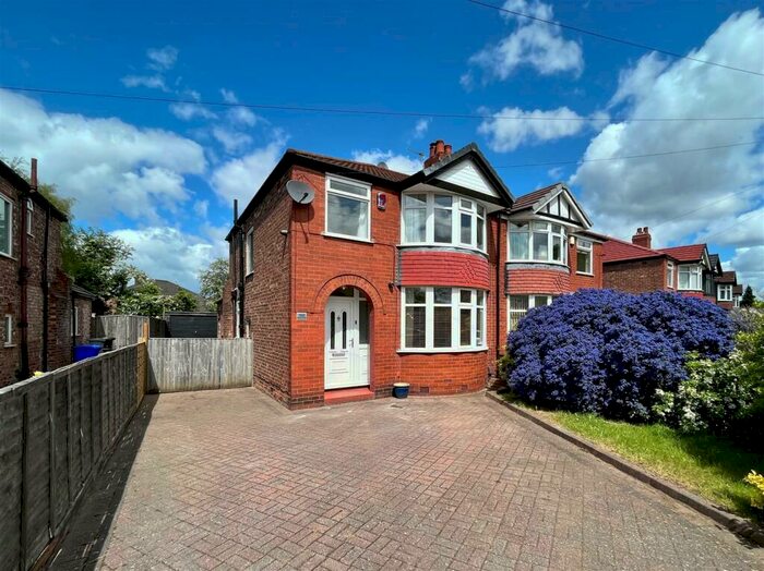 3 Bedroom Semi-Detached House To Rent In Norris Road, Sale, M33