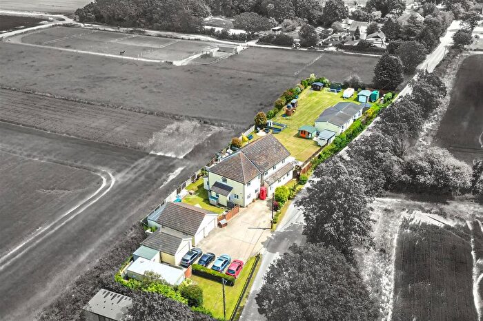 7 Bedroom Detached House For Sale In Chapel Road, Beaumont, Clacton-On-Sea, CO16