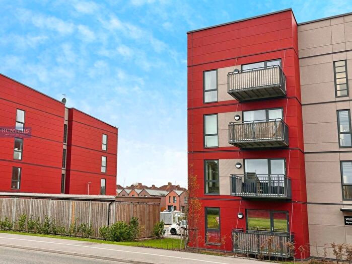 2 Bedroom Flat For Sale In Hazel Road, Knowle, Bristol, BS4