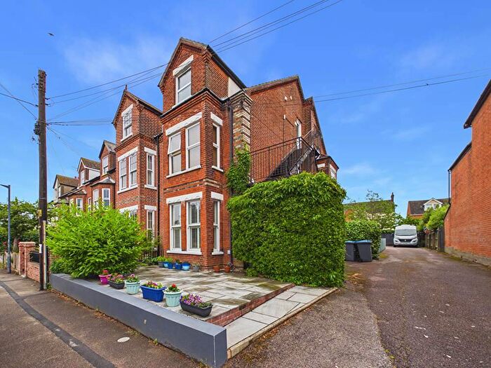 1 Bedroom Apartment For Sale In Quilter Road, Felixstowe, Suffolk, IP11