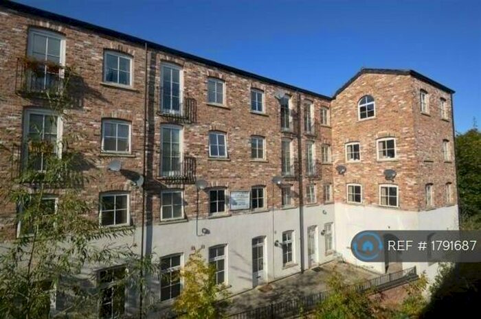 2 Bedroom Flat To Rent In Alma Mill, Macclesfield, SK11