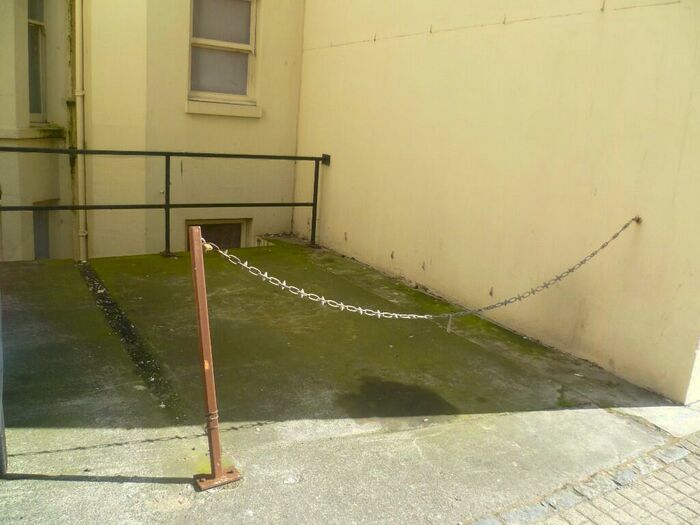 Garage / Parking To Rent In Oriental Place, BN1