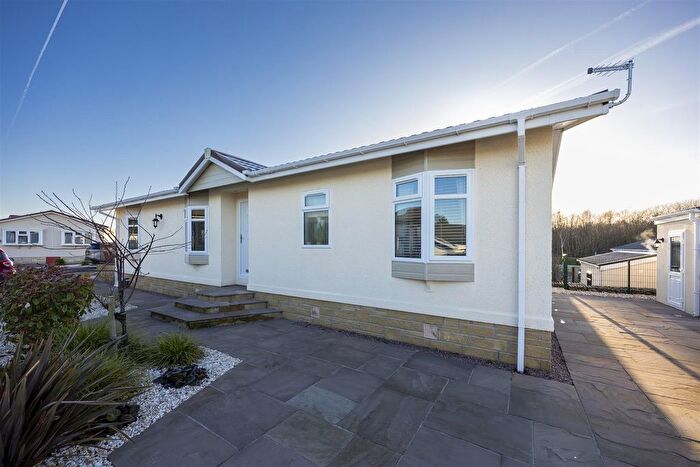 2 Bedroom Chalet For Sale In Maple Crescent, Red Deer Village Residential Park, Stepps, Glasgow, G33