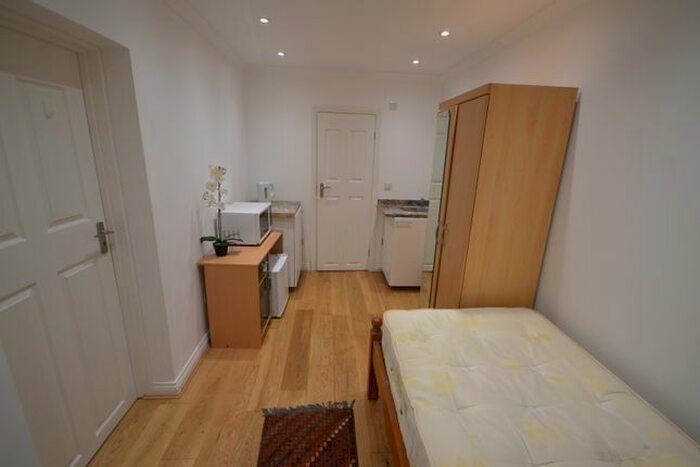 Studio To Rent In Rydal Gardens, Wembley, HA9