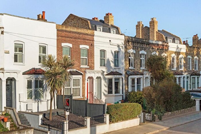 1 Bedroom Flat To Rent In Shakespeare Road, Herne Hill, Se, SE24