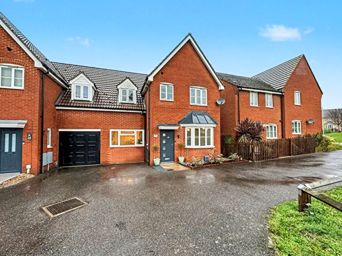 4 Bedroom Detached House For Sale In Brambling Close, Stowmarket, IP14