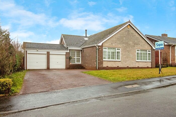 2 Bedroom Detached Bungalow For Sale In Kirk Smeaton, Pontefract, WF8