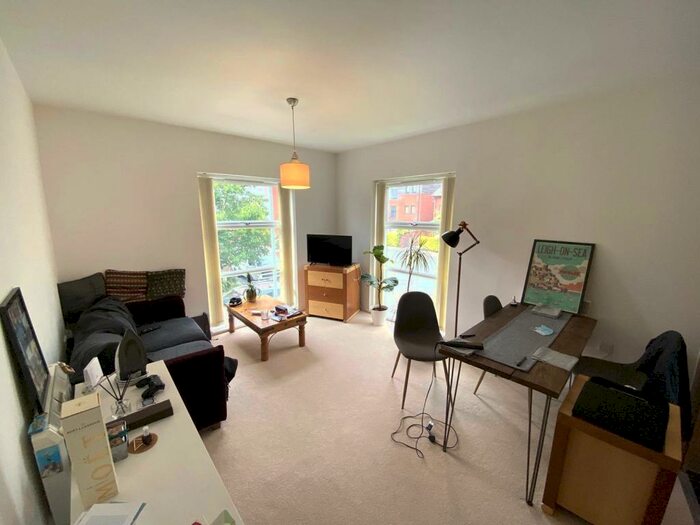 2 Bedroom Flat To Rent In Georgia Avenue, West Didsbury, Manchester, M20