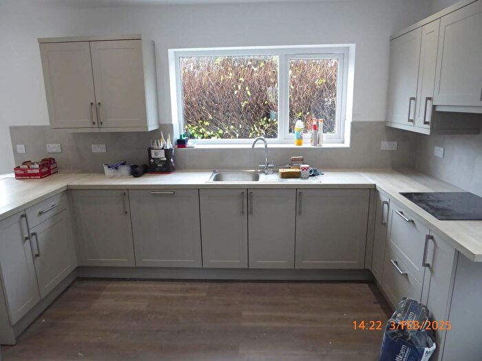 4 Bedroom Property To Rent In Crispin Avenue, Carmarthen, SA31