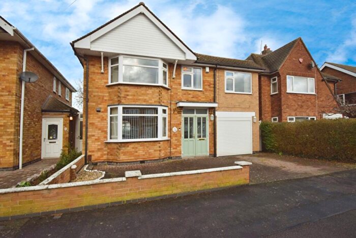 4 Bedroom Detached House For Sale In Harrowgate Drive, Birstall, Leicester, Leicestershire, LE4