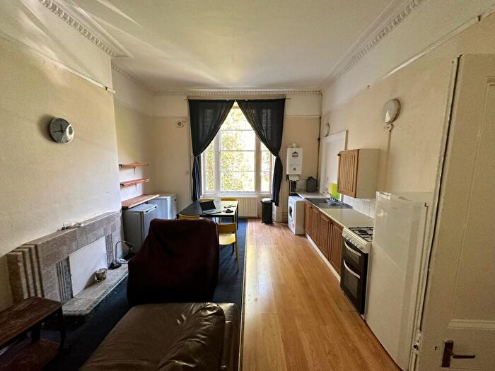 4 Bedroom Flat To Rent In Pembroke Road, Bristol, BS8