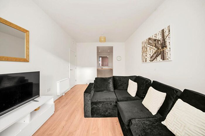 1 Bedroom Flat For Sale In Mast Street, Beckett Court, IG11