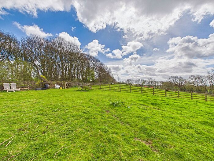 3 Bedroom Equestrian Property For Sale In Pimbo Lane, Upholland, WN8