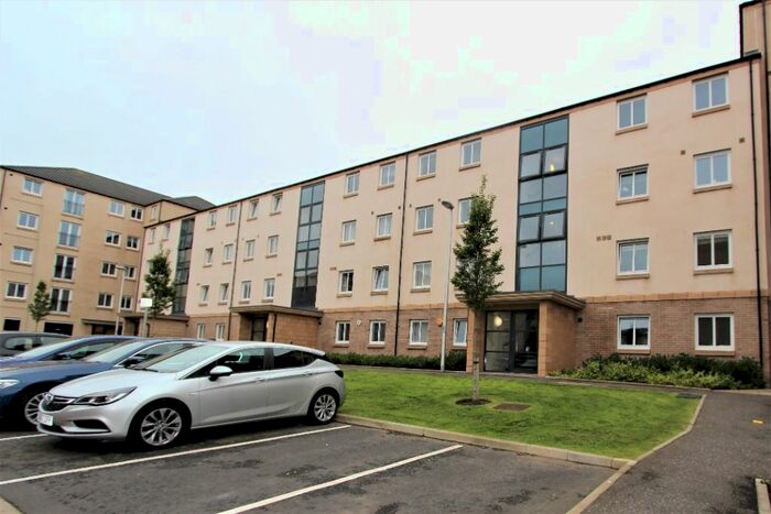 2 Bedroom Flat To Rent In Flaxmill Place, Newhaven, Edinburgh, EH6