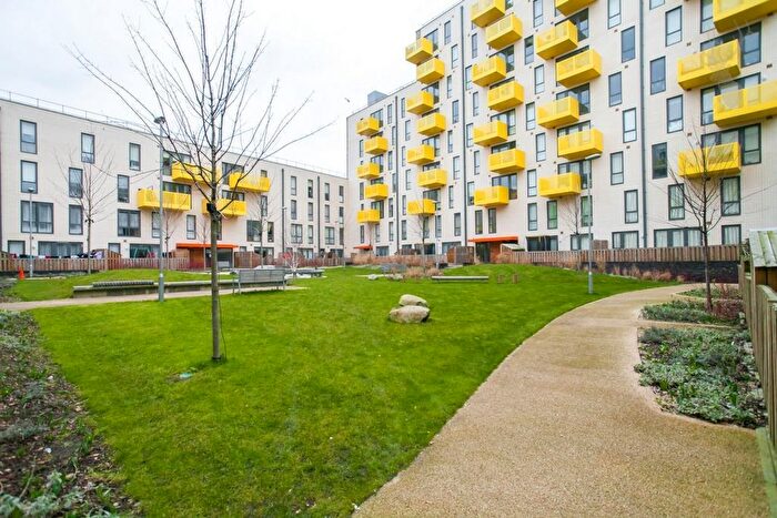 2 Bedroom Apartment To Rent In Killick Way, Mile End, E1