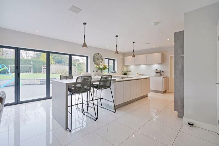 4 Bedroom Detached House For Sale In Hallam Grange Road, Fulwood, Sheffield, S10