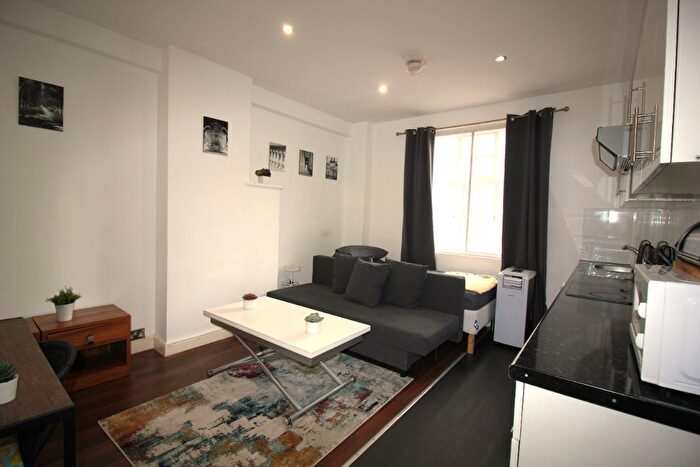 1 Bedroom Flat For Sale In Sussex Gardens, Paddington, London, W2