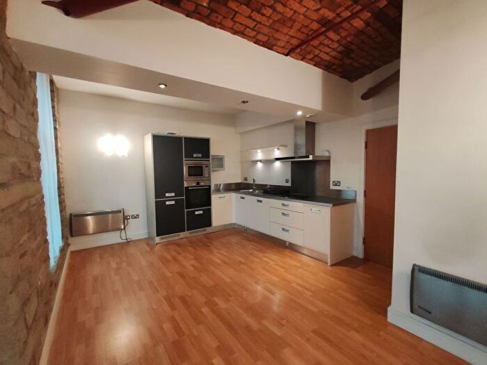 1 Bedroom Flat To Rent In Firth Street, Huddersfield, HD1