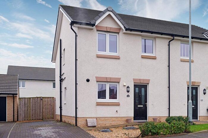 3 Bedroom Semi-Detached House For Sale In Dalry Road, Kilwinning, KA13