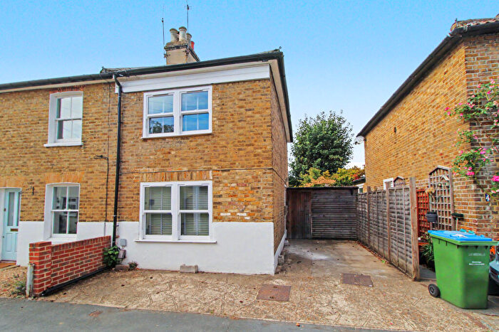 2 Bedroom Semi-Detached House To Rent In Mills Road, Hersham, Walton-on-thames, Surrey, KT12