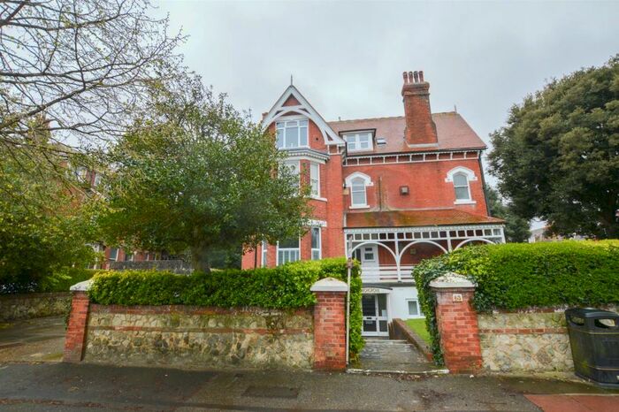 1 Bedroom Flat To Rent In Carlisle Road Eastbourne, BN20