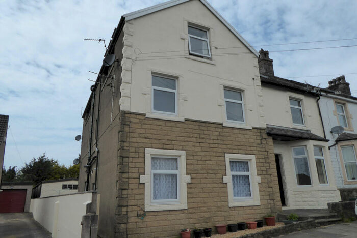 2 Bedroom Flat To Rent In Trumacar Terrace, Heysham, LA3