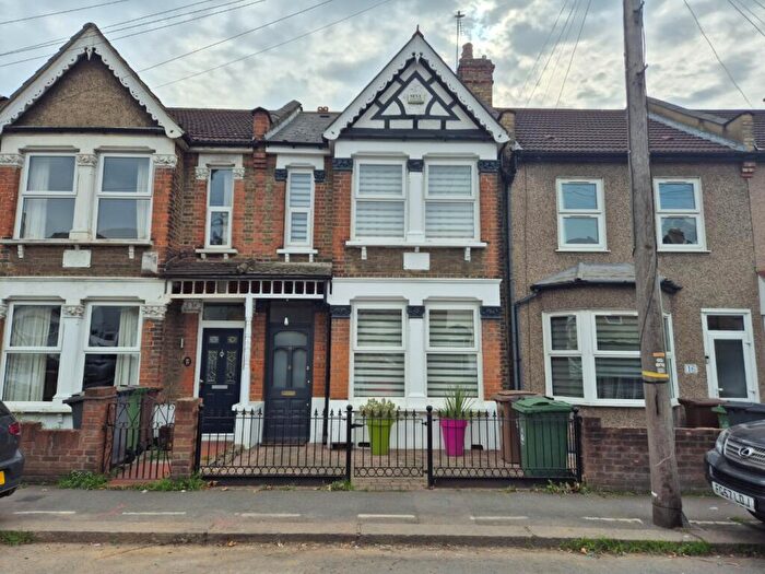 2 Bedroom Terraced House For Sale In Ainslie Wood Road, Chingford, London, E4