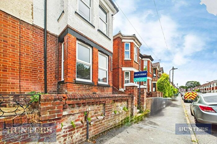 3 Bedroom Property For Sale In Burlington Road, Southampton, SO15