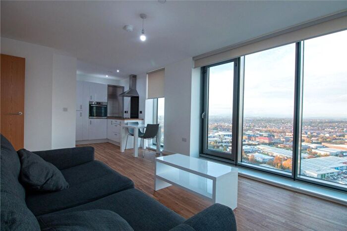 2 Bedroom Flat To Rent In Michigan Point Tower A, Michigan Avenue, M50