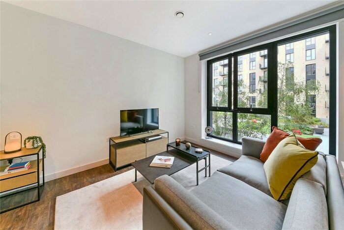 Studio To Rent In Tillermans Court, Grenan Square, Greenford, UB6