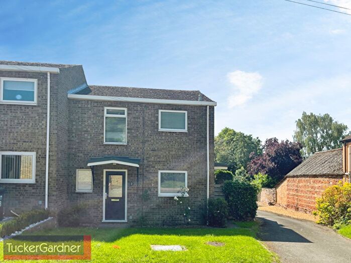 3 Bedroom Semi-detached House To Rent In High Street, Ely, CB6