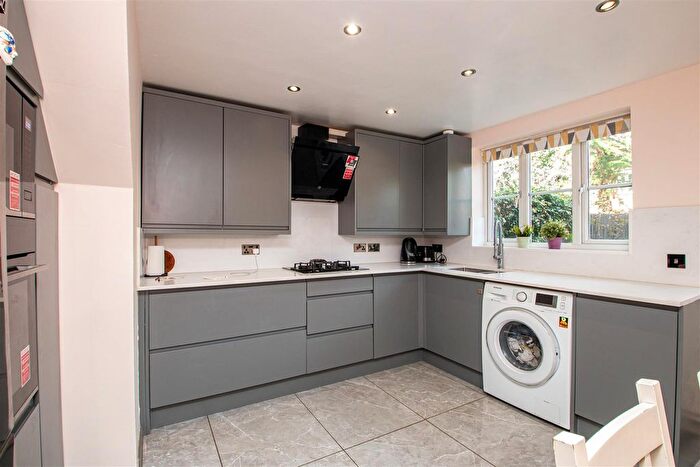 3 Bedroom Property To Rent In Lindisfarne Drive, Monkston, Milton Keynes, MK10