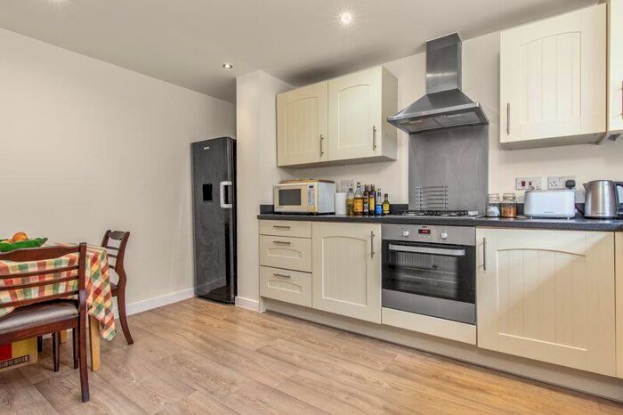 3 Bedroom Detached House For Sale In Brushwood Grove, Emsworth, PO10