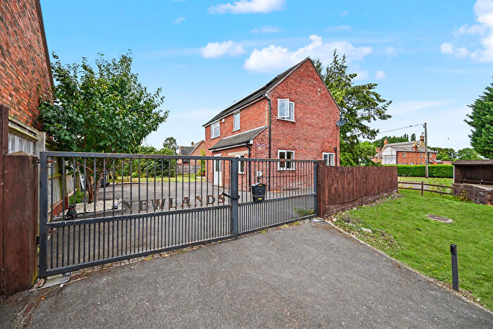 3 Bedroom Detached House For Sale In Main Street, Willoughby, CV23