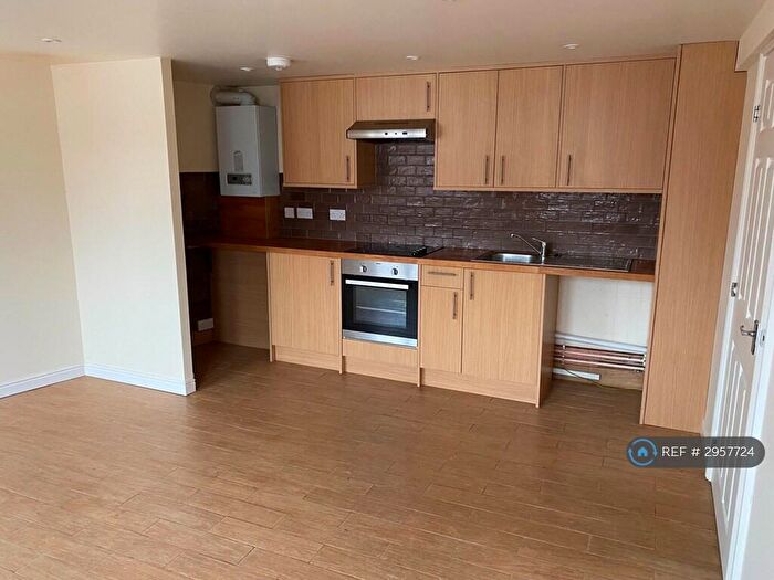 1 Bedroom Flat To Rent In The Arcade Earls Court Road, Amesbury, Salisbury, SP4