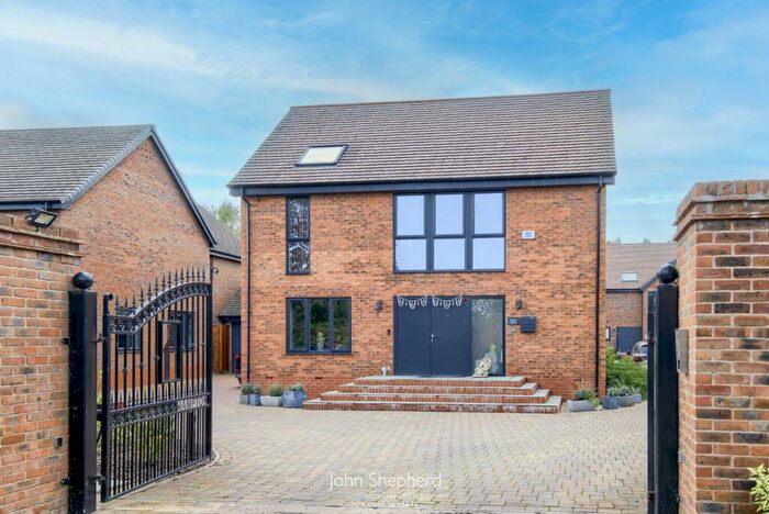 4 Bedroom Detached House For Sale In Hampton Gate, Friday Lane, Solihull, B92