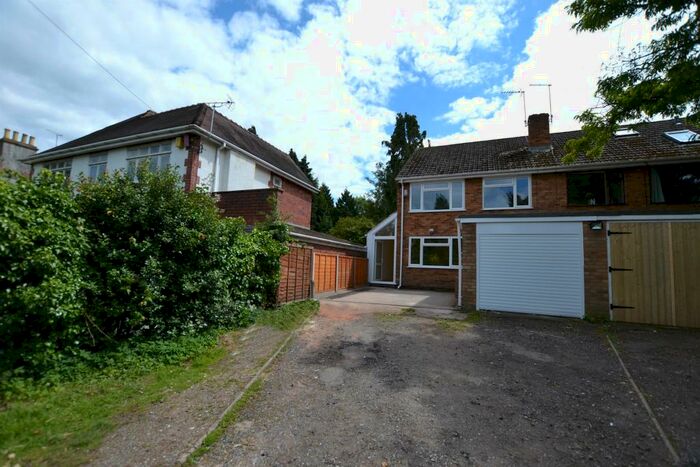 3 Bedroom Semi-Detached House To Rent In High Street, Kingswinford, DY6