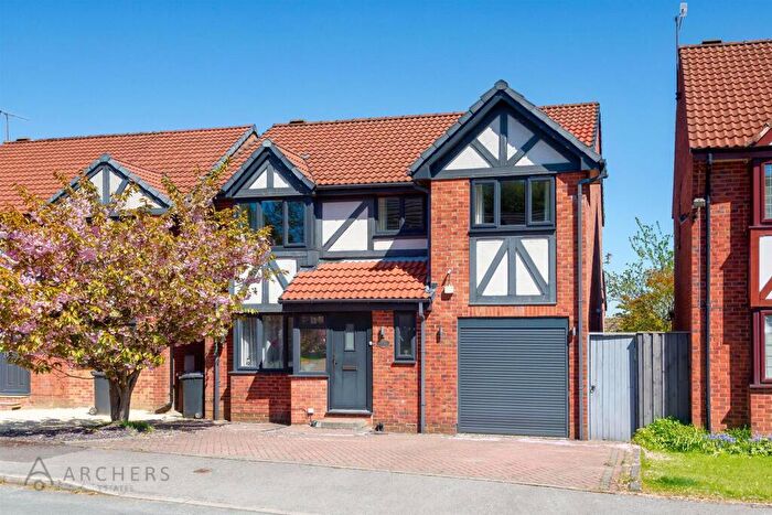 4 Bedroom Detached House For Sale In Hillcote Close, Fulwood, Sheffield, S10